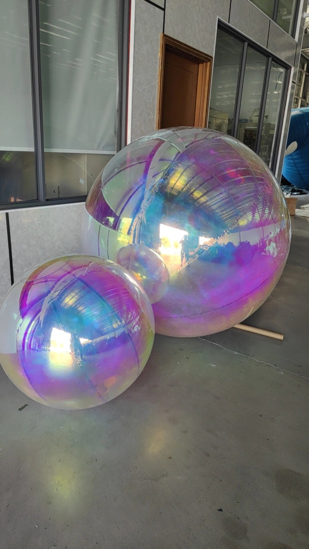 Rainbow-Big Shiny Inflatable Ball